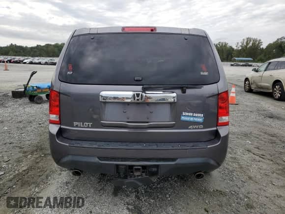 2015 Honda Pilot EX-L с VIN 5FNYF4H5XFB049001, выставлен на аукционе Copart как лот 81849275 с пробегом 125 378 миль миль и Списание • Salvage title. История ставок и продаж доступна на DreamBid. Изображение 6.
