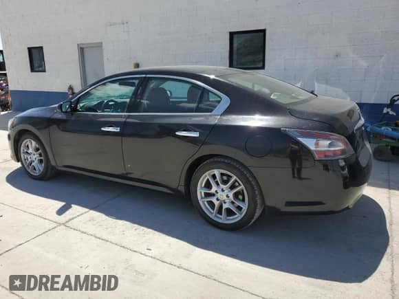 2013 Nissan Maxima SV with VIN 1N4AA5AP4DC837175, listed as a Copart auction lot 66756515 with 220,275 mi miles and Clean title. Bid and sale history available at DreamBid. Image 2.