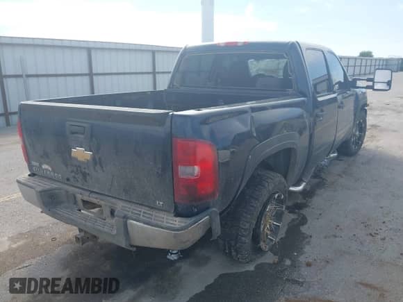 2008 Chevrolet Silverado 1500 LTZ with VIN 3GCEK13348G273770, listed as a IAAI auction lot 43038474 with 221,805 mi miles and . Bid and sale history available at DreamBid. Image 4.