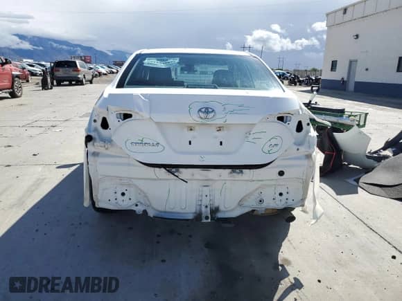 2019 Toyota Corolla L with VIN 5YFBURHE3KP905360, listed as a Copart auction lot 81968495 with 38,096 mi miles and Salvage title. Bid and sale history available at DreamBid. Image 6.