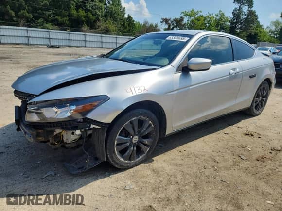 2008 Honda Accord LX-S with VIN 1HGCS123X8A003192, listed as a Copart auction lot 63385695 with 114,077 mi miles and Salvage title. Bid and sale history available at DreamBid. Image 1.