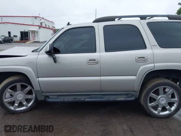 2006 Chevrolet Tahoe Z71 с VIN 1GNEK13T36R163961, выставлен на аукционе IAAI как лот 42693782 с пробегом 248 304 миль миль и . История ставок и продаж доступна на DreamBid. Изображение 14.