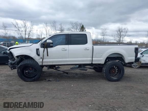 2019 Ford F-250 XL with VIN 1FT7W2B64KEC87892, listed as a IAAI auction lot 42007626 with 53,204 mi miles and . Bid and sale history available at DreamBid. Image 14.