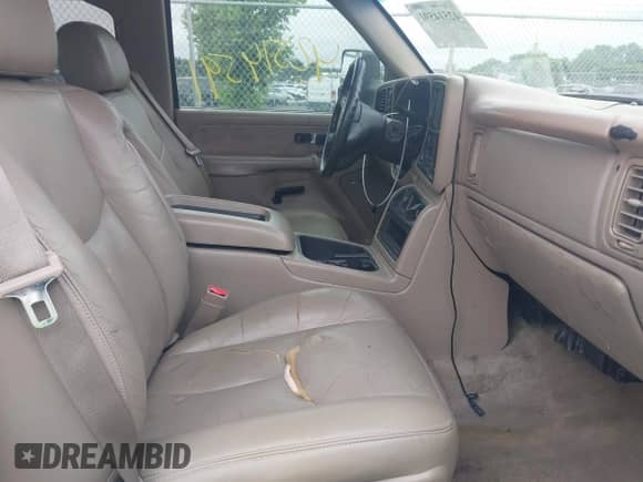 2003 Chevrolet Silverado 2500HD LS с VIN 1GCHK23183F107442, выставлен на аукционе IAAI как лот 42514591 с пробегом 160 590 миль миль и . История ставок и продаж доступна на DreamBid. Изображение 5.