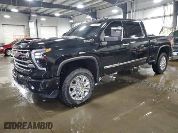 2024 Chevrolet Silverado 3500HD High Country с VIN 2GC4YVEY8R1122399, выставлен на аукционе Copart как лот 69914985 с пробегом 58 929 миль миль и Списание • Salvage title. История ставок и продаж доступна на DreamBid. Изображение 1.