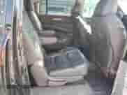 2020 Cadillac Escalade ESV Premium Luxury с VIN 1GYS4JKJ8LR230310, выставлен на аукционе Copart как лот 43597755 с пробегом 56 803 миль миль и Списание • Salvage title. История ставок и продаж доступна на DreamBid. Изображение 11.