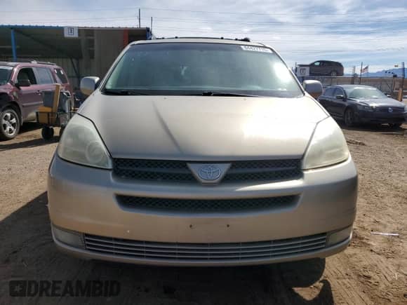 2005 Toyota Sienna XLE z VIN 5TDBA22C95S038095, wystawiony jako Copart lot #84427715 z przebiegiem 201 341 mil mil oraz Czysty tytuł • Clean title. Historia ofert i sprzedaży dostępna na DreamBid. Obrazek 5.