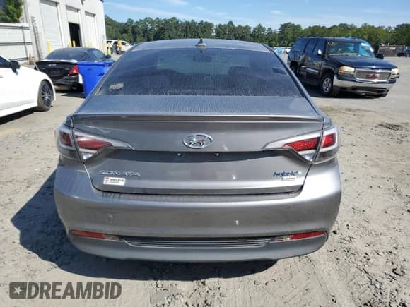 2017 Hyundai Sonata Limited with VIN KMHE34L31HA074359, listed as a Copart auction lot 80677205 with 175,951 mi miles and Clean title. Bid and sale history available at DreamBid. Image 6.