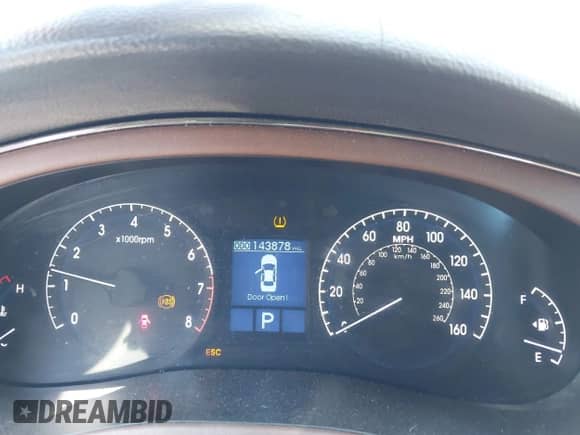 2009 Hyundai Genesis с VIN KMHGC46EX9U017096, выставлен на аукционе IAAI как лот 43135042 с пробегом 143 878 миль миль и . История ставок и продаж доступна на DreamBid. Изображение 7.