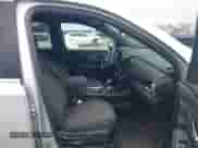 2022 Chevrolet Traverse LT Cloth z VIN 1GNERGKW9NJ160988, wystawiony jako IAAI lot #42379091 z przebiegiem 57 689 mil mil oraz . Historia ofert i sprzedaży dostępna na DreamBid. Obrazek 5.