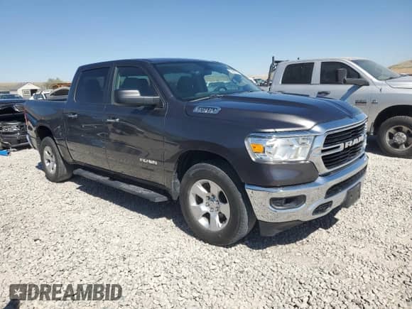 2020 Ram 1500 Lone Star z VIN 1C6RREFT2LN372496, wystawiony jako Copart lot #66883505 z przebiegiem 46 043 mil mil oraz Szkoda całkowita • Salvage title. Historia ofert i sprzedaży dostępna na DreamBid. Obrazek 4.