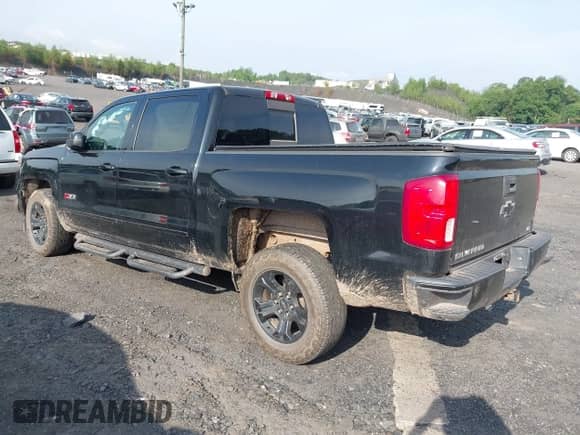 2017 Chevrolet Silverado 1500 LTZ z VIN 3GCUKSEJ0HG321648, wystawiony jako IAAI lot #42701782 z przebiegiem 143 515 mil mil oraz . Historia ofert i sprzedaży dostępna na DreamBid. Obrazek 3.