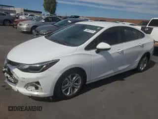 2019 Chevrolet Cruze LT с VIN 1G1BE5SM4K7115100, выставлен на аукционе Copart как лот 85007575 с пробегом 172 915 миль миль и Чистый • Clean title. История ставок и продаж доступна на DreamBid. Изображение 1.