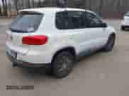 2012 Volkswagen Tiguan S с VIN WVGCV7AX5CW508206, выставлен на аукционе IAAI как лот 41612007 с пробегом 116 455 миль миль и . История ставок и продаж доступна на DreamBid. Изображение 4.