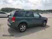 2006 Saturn VUE z VIN 5GZCZ33D86S811415, wystawiony jako Copart lot #67549645 z przebiegiem 98 521 mil mil oraz Szkoda całkowita • Salvage title. Historia ofert i sprzedaży dostępna na DreamBid. Obrazek 3.