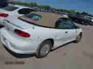 1999 Chevrolet Cavalier Z24 с VIN 4G1JF32TXXB900051, выставлен на аукционе IAAI как лот 42047580 с пробегом Не указан миль и . История ставок и продаж доступна на DreamBid. Изображение 4.
