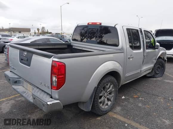 2019 Nissan Frontier SV with VIN 1N6AD0EVXKN773235, listed as a IAAI auction lot 41378728 with 76,147 mi miles and . Bid and sale history available at DreamBid. Image 4.
