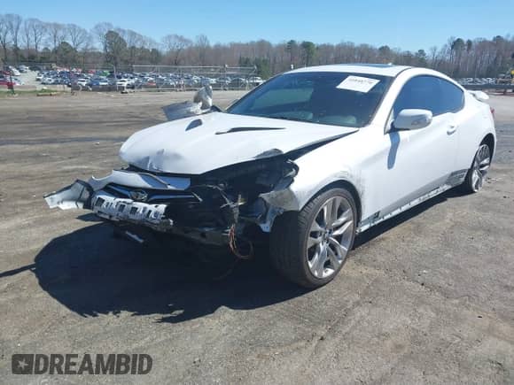 2016 Hyundai Genesis Coupe R-Spec с VIN KMHHU6KJ7GU132025, выставлен на аукционе IAAI как лот 41848778 с пробегом 63 562 миль миль и . История ставок и продаж доступна на DreamBid. Изображение 17.