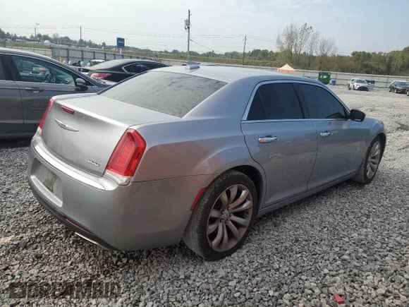 2018 Chrysler 300 Limited with VIN 2C3CCAEG6JH193840, listed as a Copart auction lot 81206355 with 152,640 mi miles and Salvage title. Bid and sale history available at DreamBid. Image 3.