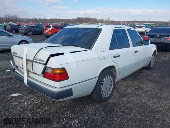 1991 Mercedes-Benz 300 с VIN WDBEB28D9MB286149, выставлен на аукционе IAAI как лот 42527865 с пробегом 410 878 миль миль и . История ставок и продаж доступна на DreamBid. Изображение 6.