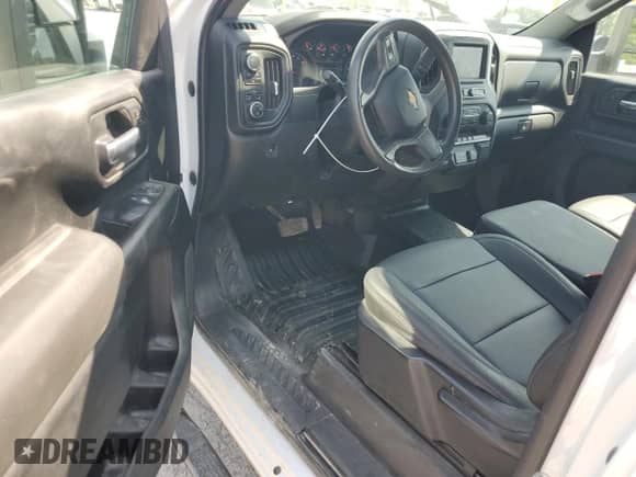 2021 Chevrolet Silverado 3500HD Work Truck с VIN 1GC3YSE7XMF285199, выставлен на аукционе Copart как лот 63312275 с пробегом 47 955 миль миль и Списание • Salvage title. История ставок и продаж доступна на DreamBid. Изображение 8.