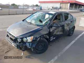 2014 Chevrolet Sonic LS с VIN 1G1JB5SH3E4208042, выставлен на аукционе IAAI как лот 43365644 с пробегом Не указан миль и . История ставок и продаж доступна на DreamBid. Изображение 2.