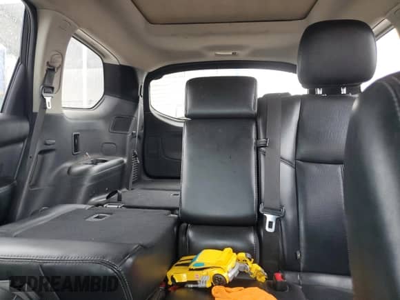 2015 Nissan Pathfinder S with VIN 5N1AR2MM3FC688825, listed as a Copart auction lot 85529795 with 123,838 mi miles and Salvage title. Bid and sale history available at DreamBid. Image 10.