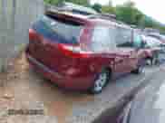 2017 Toyota Sienna LE Auto Access Seat с VIN 5TDKZ3DC9HS856281, выставлен на аукционе IAAI как лот 41845009 с пробегом Не указан миль и . История ставок и продаж доступна на DreamBid. Изображение 4.