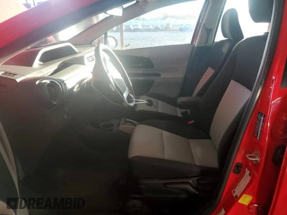 2012 Toyota Prius Two с VIN JTDKDTB33C1518110, выставлен на аукционе Copart как лот 90323555 с пробегом 124 145 миль миль и Списание • Salvage title. История ставок и продаж доступна на DreamBid. Изображение 7.