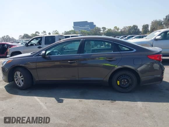 2016 Hyundai Sonata 2.4L с VIN 5NPE24AF9GH319937, выставлен на аукционе IAAI как лот 43163089 с пробегом 83 154 миль миль и . История ставок и продаж доступна на DreamBid. Изображение 14.