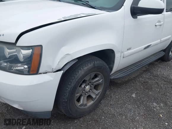 2007 Chevrolet Tahoe LTZ z VIN 1GNFK13007J149042, wystawiony jako IAAI lot #42593189 z przebiegiem 216 791 mil mil oraz . Historia ofert i sprzedaży dostępna na DreamBid. Obrazek 6.