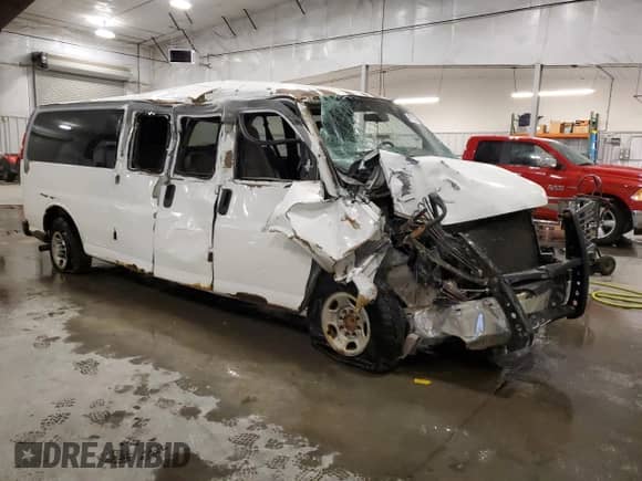 2009 Chevrolet Express Passenger z VIN 1GAHG39K491165750, wystawiony jako Copart lot #49175205 z przebiegiem 378 014 mil mil oraz Nie do naprawy • Non repairable. Historia ofert i sprzedaży dostępna na DreamBid. Obrazek 4.