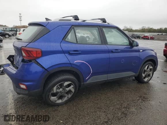 2022 Hyundai Venue SEL with VIN KMHRC8A38NU154456, listed as a Copart auction lot 90850355 with 26,223 mi miles and Salvage title. Bid and sale history available at DreamBid. Image 3.