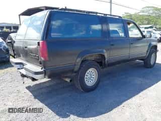 1993 Chevrolet Suburban with VIN 1GNGK26KXPJ361650, listed as a IAAI auction lot 43272916 with 209,446 mi miles and . Bid and sale history available at DreamBid. Image 4.