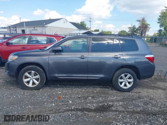 2008 Toyota Highlander z VIN JTEDS41A382063860, wystawiony jako IAAI lot #43096214 z przebiegiem 242 200 mil mil oraz . Historia ofert i sprzedaży dostępna na DreamBid. Obrazek 14.