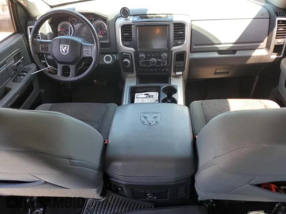 2015 Ram 1500 Big Horn z VIN 1C6RR6LG4FS646283, wystawiony jako Copart lot #54269085 z przebiegiem 211 415 mil mil oraz Szkoda całkowita • Salvage title. Historia ofert i sprzedaży dostępna na DreamBid. Obrazek 8.