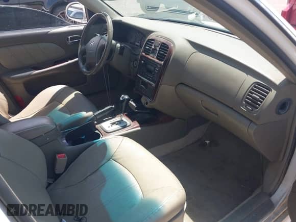 2004 Hyundai Sonata GLS z VIN KMHWF35H04A044178, wystawiony jako IAAI lot #42937243 z przebiegiem 170 893 mil mil oraz . Historia ofert i sprzedaży dostępna na DreamBid. Obrazek 5.