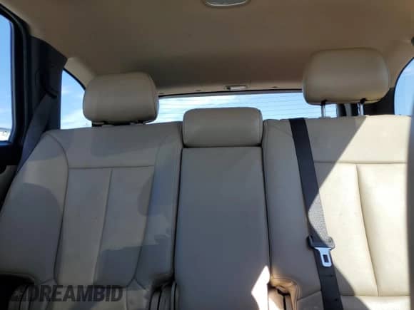 2012 Hyundai Santa Fe Limited с VIN 5XYZKDAG0CG126815, выставлен на аукционе Copart как лот 71302305 с пробегом 210 716 миль миль и Списание • Salvage title. История ставок и продаж доступна на DreamBid. Изображение 10.