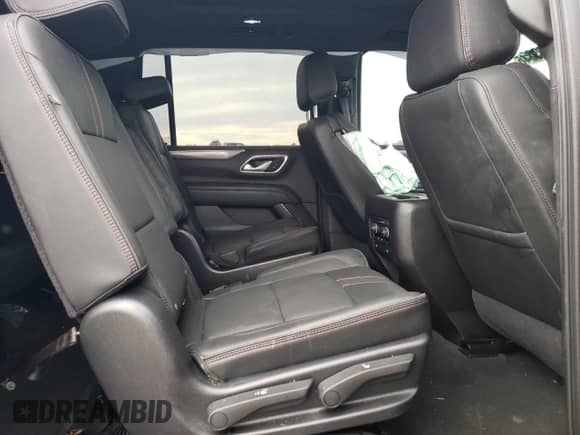 2021 Chevrolet Suburban RST с VIN 1GNSKEKD2MR289536, выставлен на аукционе Copart как лот 81216305 с пробегом 52 038 миль миль и Списание • Salvage title. История ставок и продаж доступна на DreamBid. Изображение 11.