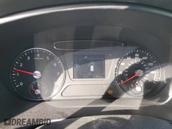 2018 Kia Sorento LX with VIN 5XYPG4A33JG405551, listed as a Copart auction lot 89841325 with 153,855 mi miles and Clean title. Bid and sale history available at DreamBid. Image 9.