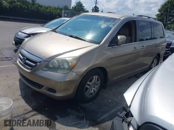 2005 Honda Odyssey EX z VIN 5FNRL38465B409863, wystawiony jako IAAI lot #43009481 z przebiegiem 255 902 mil mil oraz . Historia ofert i sprzedaży dostępna na DreamBid. Obrazek 2.