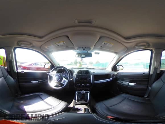 2017 Jeep Compass High Altitude с VIN 1C4NJDEB8HD165478, выставлен на аукционе IAAI как лот 43183201 с пробегом 96 368 миль миль и . История ставок и продаж доступна на DreamBid. Изображение 18.