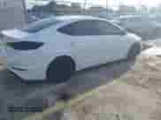 2017 Hyundai Elantra SE с VIN 5NPD74LF1HH105200, выставлен на аукционе IAAI как лот 43212220 с пробегом 81 308 миль миль и . История ставок и продаж доступна на DreamBid. Изображение 4.