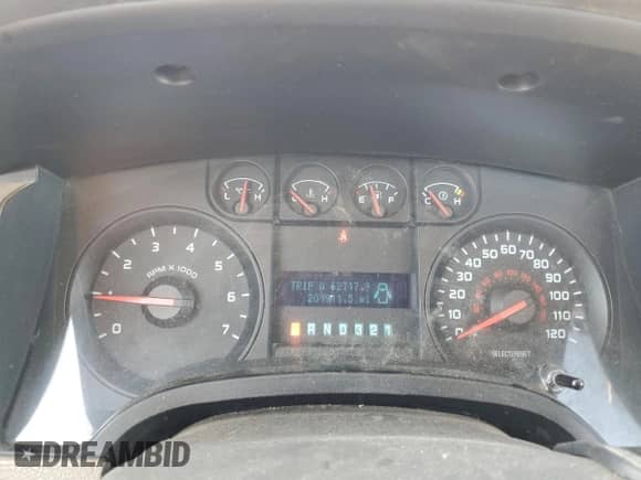 2010 Ford F-150 XL z VIN 1FTNF1CV4AKC09670, wystawiony jako Copart lot #87818255 z przebiegiem 201 911 mil mil oraz Szkoda całkowita • Salvage title. Historia ofert i sprzedaży dostępna na DreamBid. Obrazek 9.