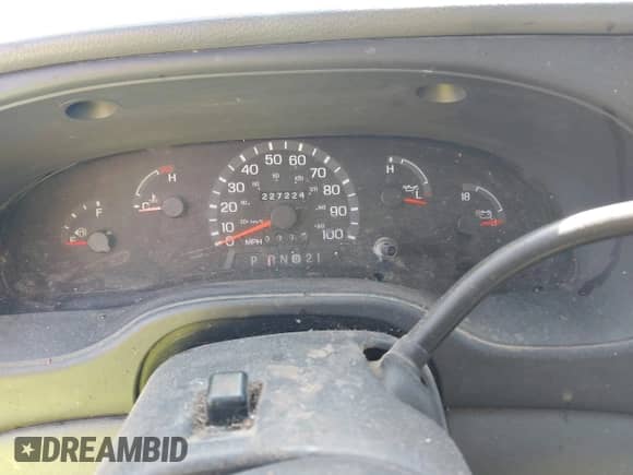 2003 Ford Econoline Cargo with VIN 1FTNE24L93HC07550, listed as a IAAI auction lot 42146707 with 227,224 mi miles and . Bid and sale history available at DreamBid. Image 7.