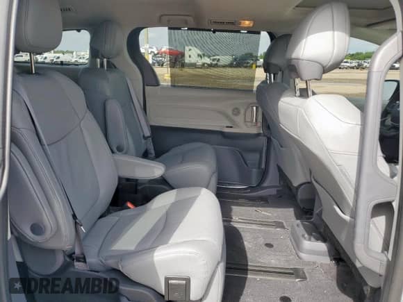 2024 Toyota Sienna Limited с VIN 5TDZRKEC9RS181136, выставлен на аукционе Copart как лот 64424245 с пробегом 26 062 миль миль и Списание • Salvage title. История ставок и продаж доступна на DreamBid. Изображение 11.
