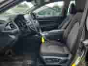 2021 Toyota Camry LE z VIN 4T1C11AK7MU556378, wystawiony jako Copart lot #70224345 z przebiegiem 90 055 mil mil oraz Szkoda całkowita • Salvage title. Historia ofert i sprzedaży dostępna na DreamBid. Obrazek 7.