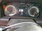 2014 Ram 1500 Big Horn z VIN 1C6RR7LT8ES300464, wystawiony jako Copart lot #71429365 z przebiegiem 168 526 mil mil oraz Szkoda całkowita • Salvage title. Historia ofert i sprzedaży dostępna na DreamBid. Obrazek 9.