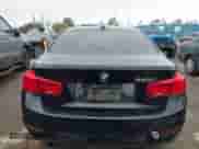 2016 BMW 3 Series 320i z VIN WBA8A9C51GK617012, wystawiony jako IAAI lot #41896624 z przebiegiem 56 289 mil mil oraz . Historia ofert i sprzedaży dostępna na DreamBid. Obrazek 16.