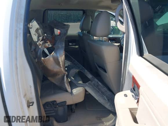 2006 Ford F-150 XLT with VIN 1FTPW14536FA03487, listed as a IAAI auction lot 43200299 with 177,018 mi miles and . Bid and sale history available at DreamBid. Image 8.